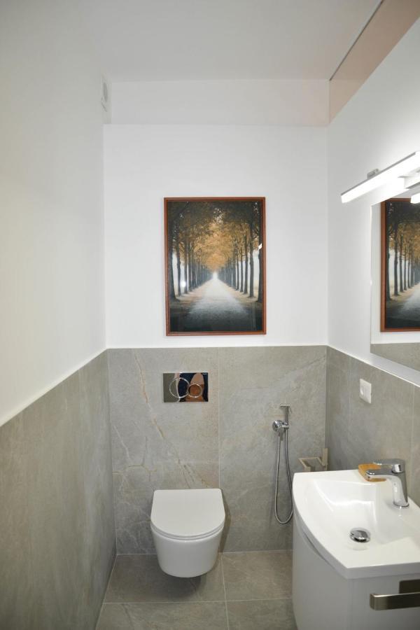 Fidia Palace Claudia'S Apartment Colosseo ローマ エクステリア 写真